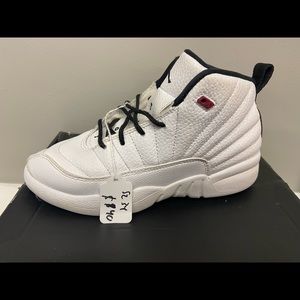 Jordan 12 (Size 3y)